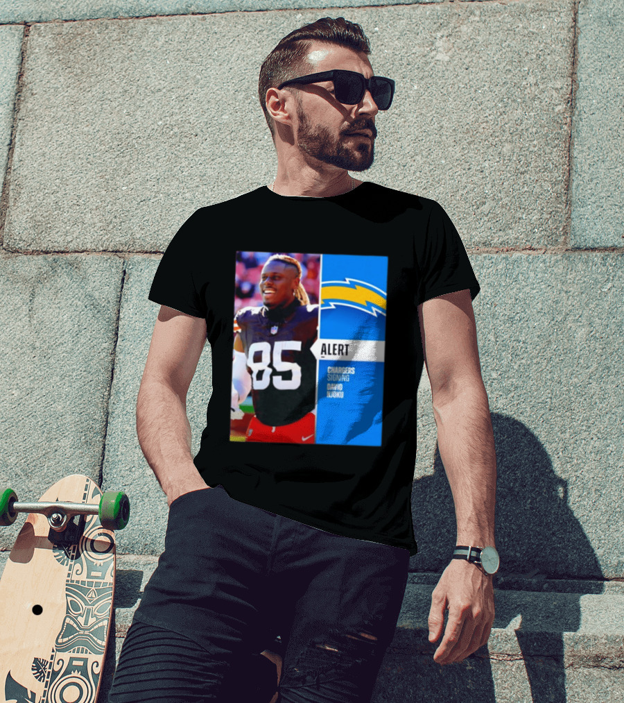 Alert Chargers Signing David Njoku Player 85 T-Shirt