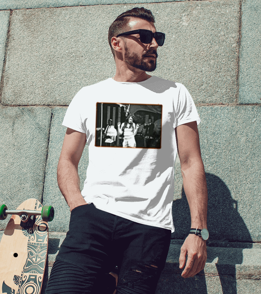Sienna Spiro Visitor Studio Retro Black And White Music Scene T-Shirt
