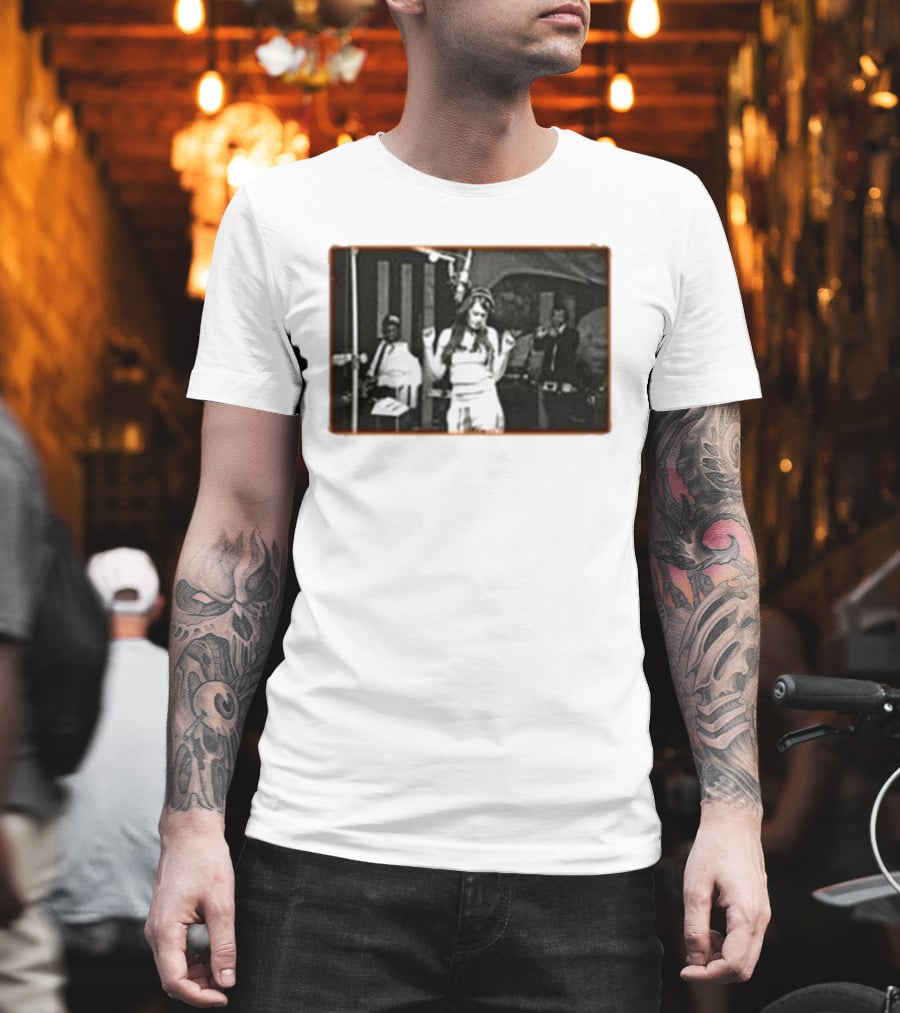 Sienna Spiro Visitor Studio Retro Black And White Music Scene T-Shirt