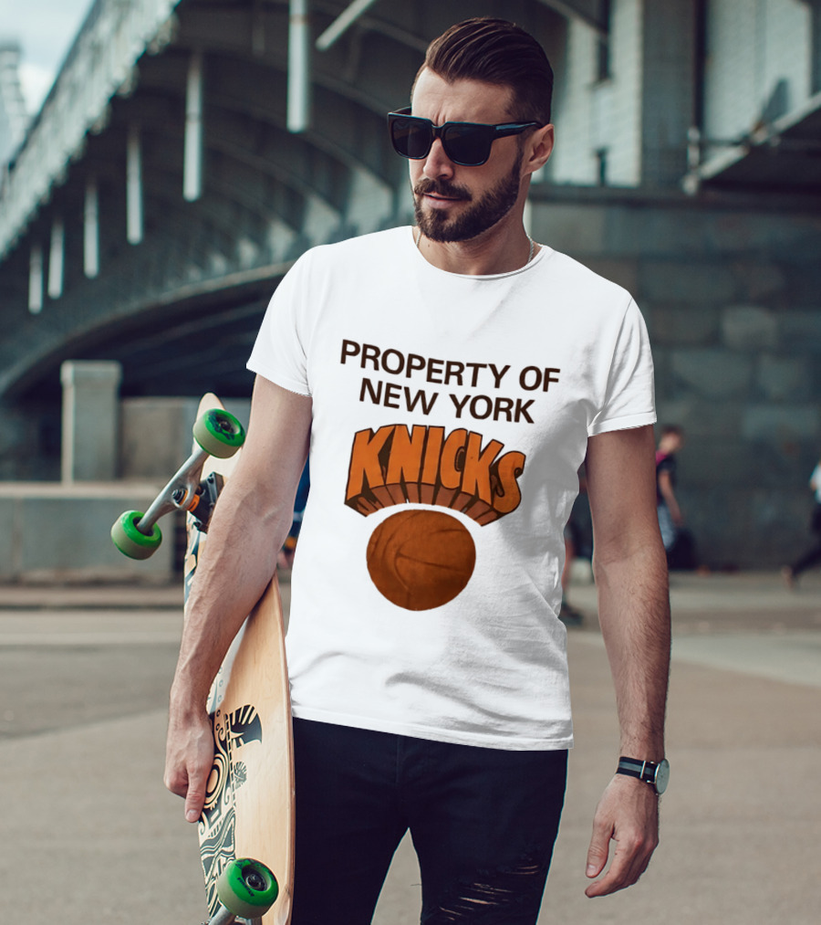 New York Knicks Basketball Property T-Shirt