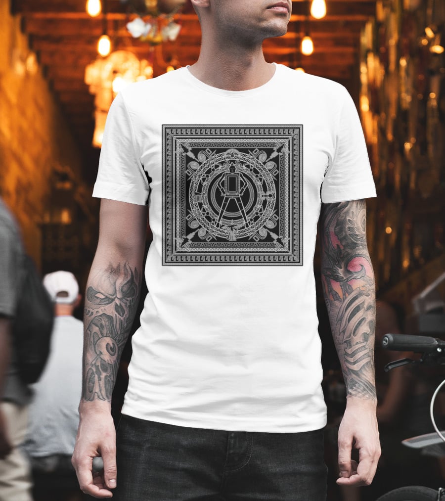 Aztec God Warrior Mesoamerican Calendar Stone Symbols Ancient Mexico Mythology T-Shirt
