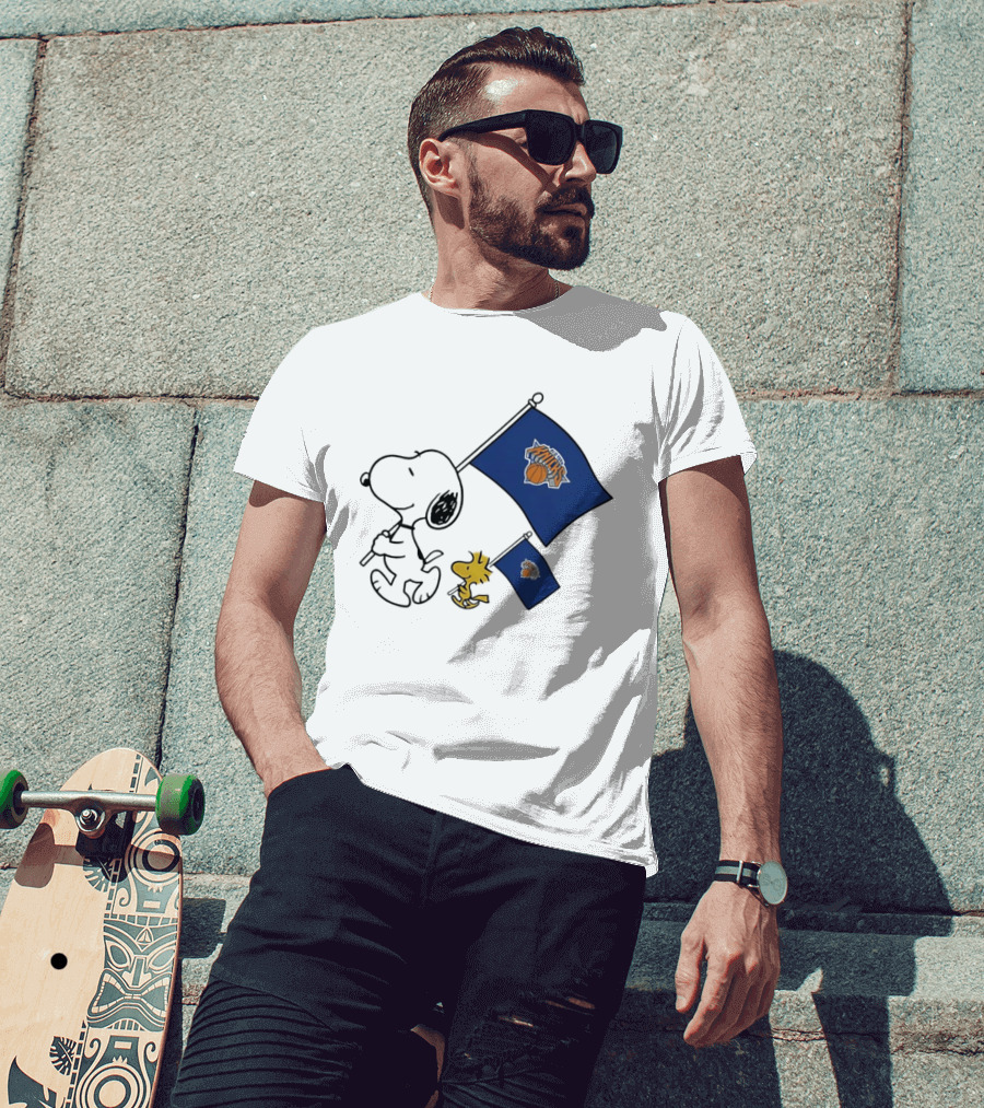 Snoopy Woodstock New York Knicks Flags Cheer T-Shirt
