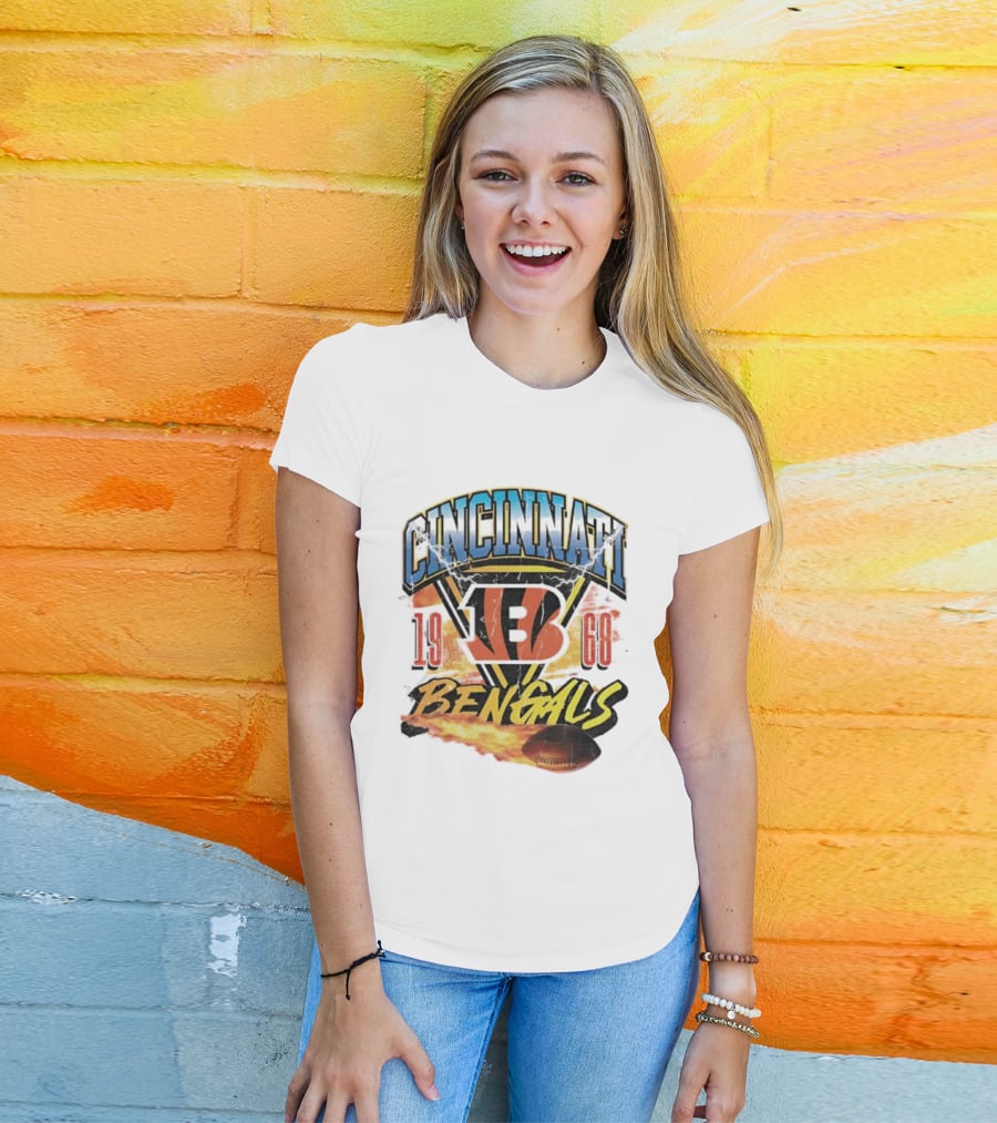 Cincinnati Bengals 1968 Flaming Football Vintage NFL T-Shirt