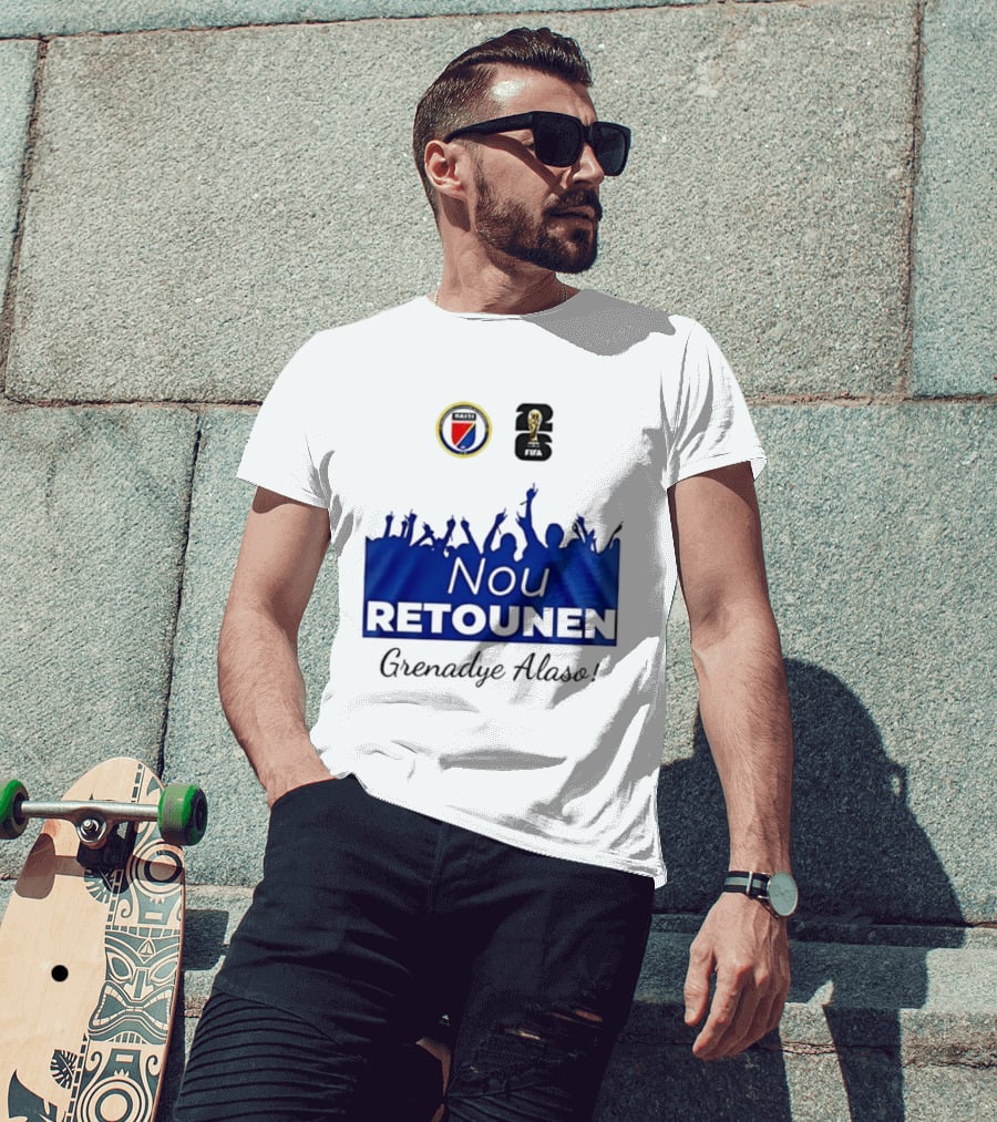 Nou Retounen FIFA Grenadye Alaso Haïtienne De Football T-Shirt