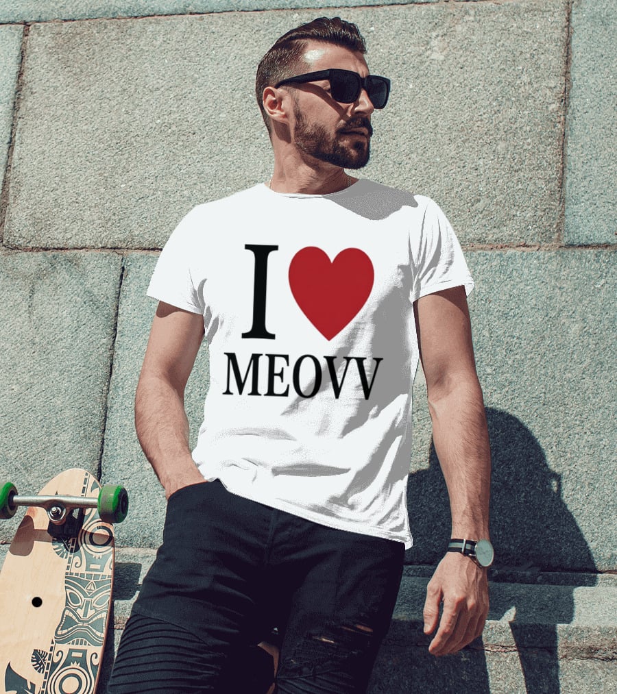 I Heart Meovv T-Shirt