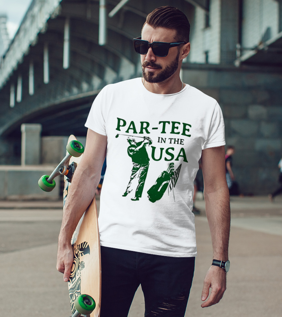 Par In The USA Golf Player With Clubs T-Shirt