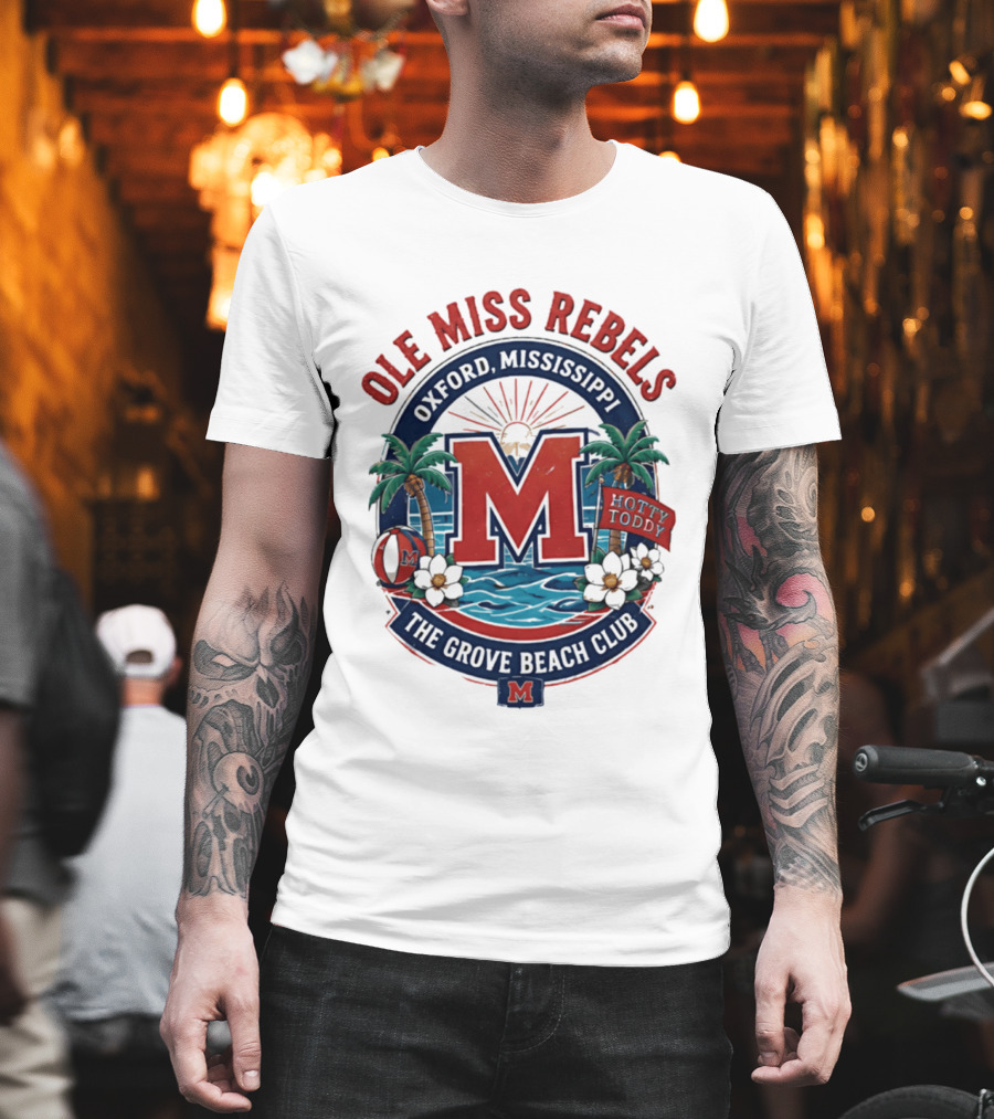 Ole Miss Rebels Oxford Mississippi The Grove Beach Club Hotty Toddy M T-Shirt