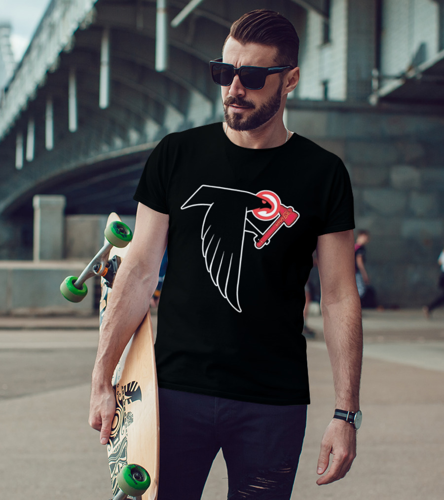 Atlanta Falcons Bird Holding Tomahawk Axe T-Shirt