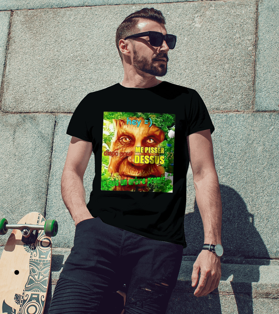 Hey =) Dispo Pour ME PISSER DESSUS ?? Je Suis Un Arbre Promis ^^ T-Shirt