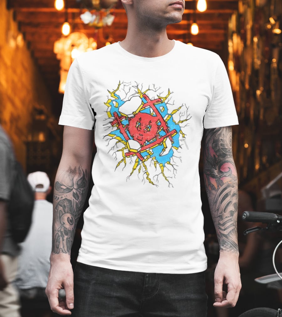 Hollowsquad La Store Hs Smash Fractured Red Face And Abstract Blue Yellow T-Shirt