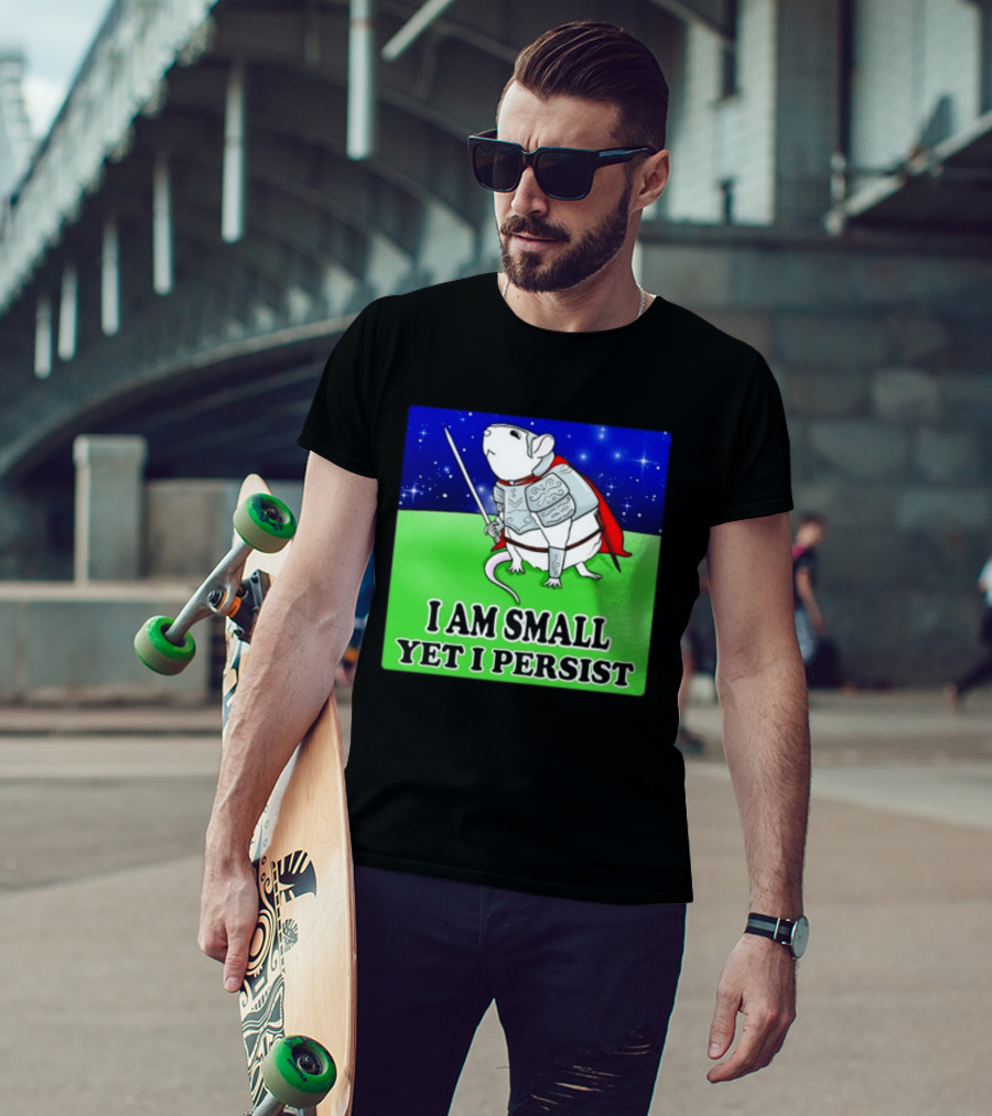 I Am Small Yet I Persist Knight Rat Armor Red Cape Stars T-Shirt