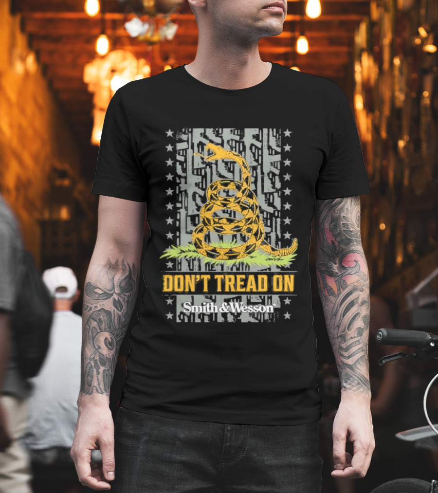 Don't Tread On Me Smith And Wesson Gadsden Flag Coiled Snake T-Shirt
