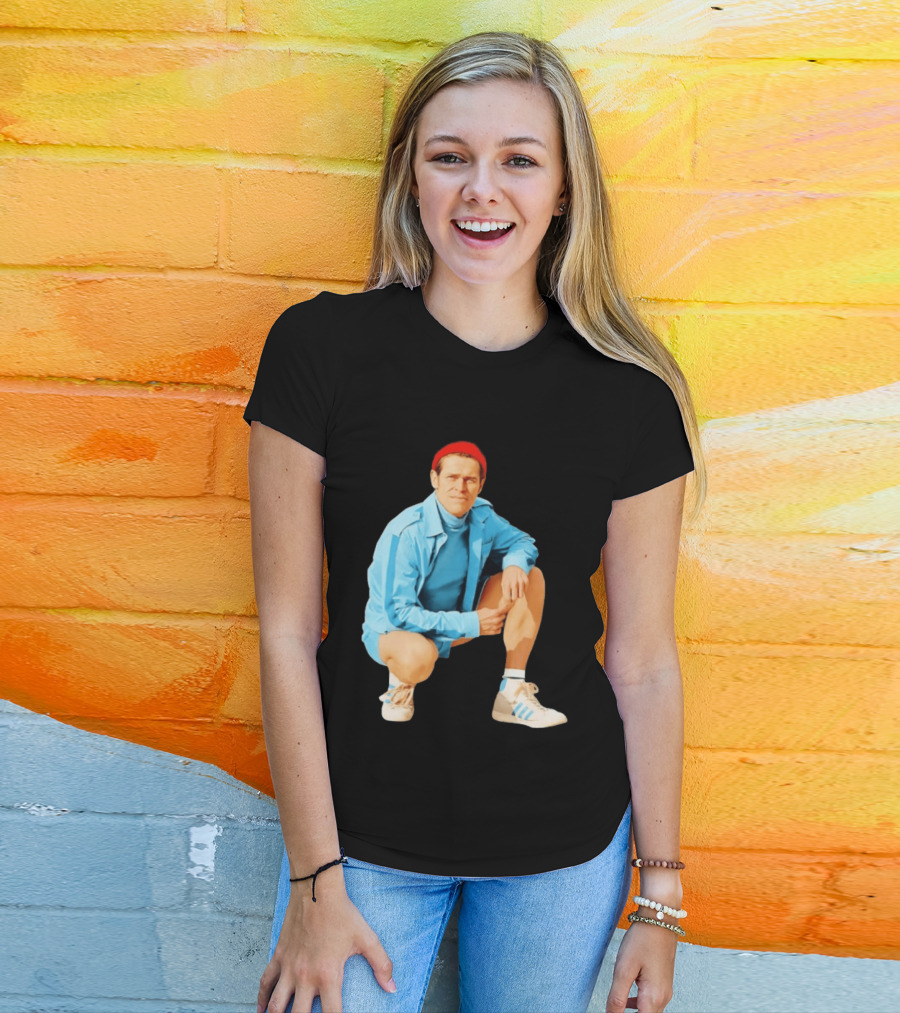Klaus Willem Dafoe Retro Style With Red Beanie And Blue Tracksuit T-Shirt
