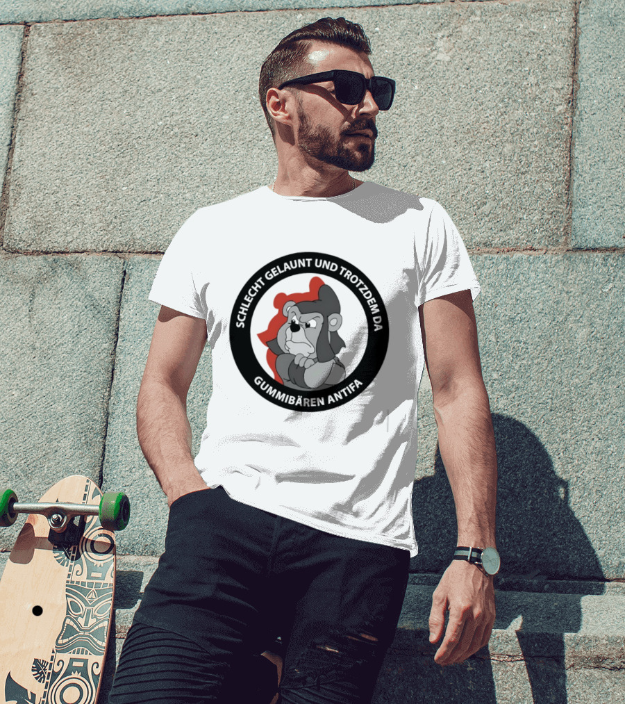 Schlecht Gelaunt Und Trotzdem Da Gummibären Antifa T-Shirt