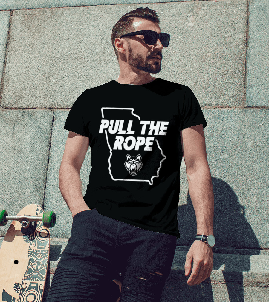 Pull The Rope Georgia Wolf Head Football T-Shirt