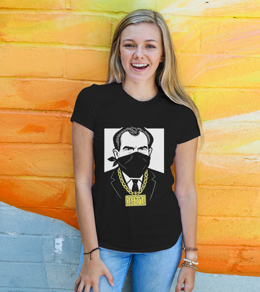 Richard Nixon 1971 Bandana Gold Chain T-Shirt