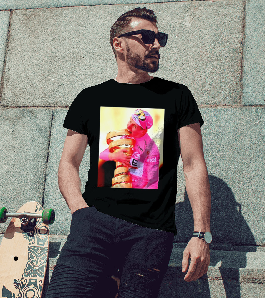 Tadej Pogacar 2024 Giro D'Italia Trophy Celebration In Pink Jersey T-Shirt