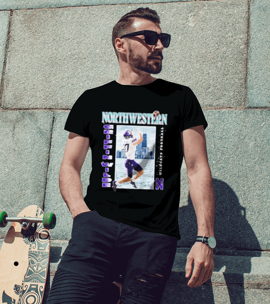Northwestern Wildcats Football Griffin Wilde No 17 Chicago Skyline T-Shirt