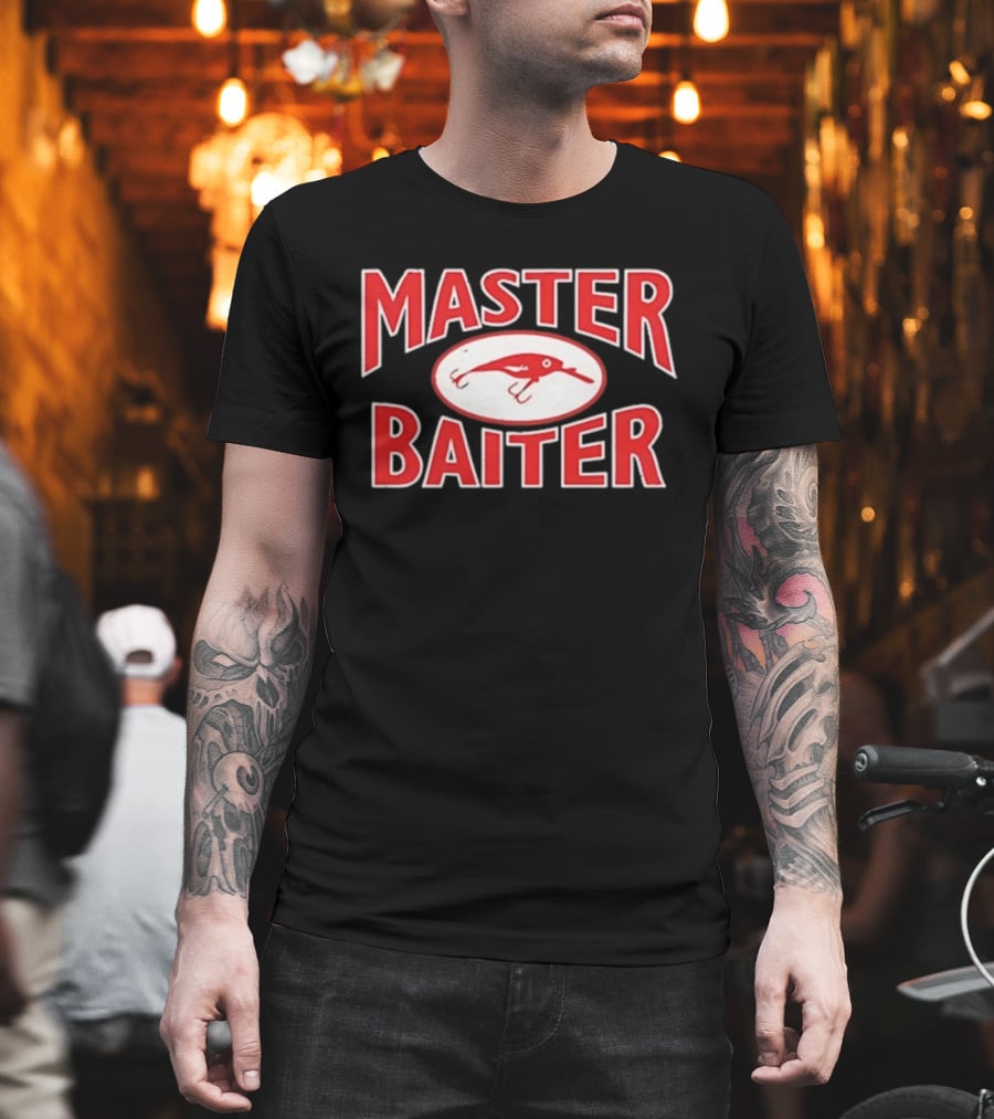 Master Baiter Fishing Lure Nostalgic Humor Décor T-Shirt