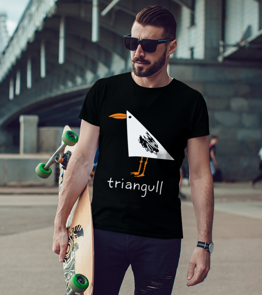 Triangull Seagull Triangle Bird Pun Triangular Art Bird T-Shirt
