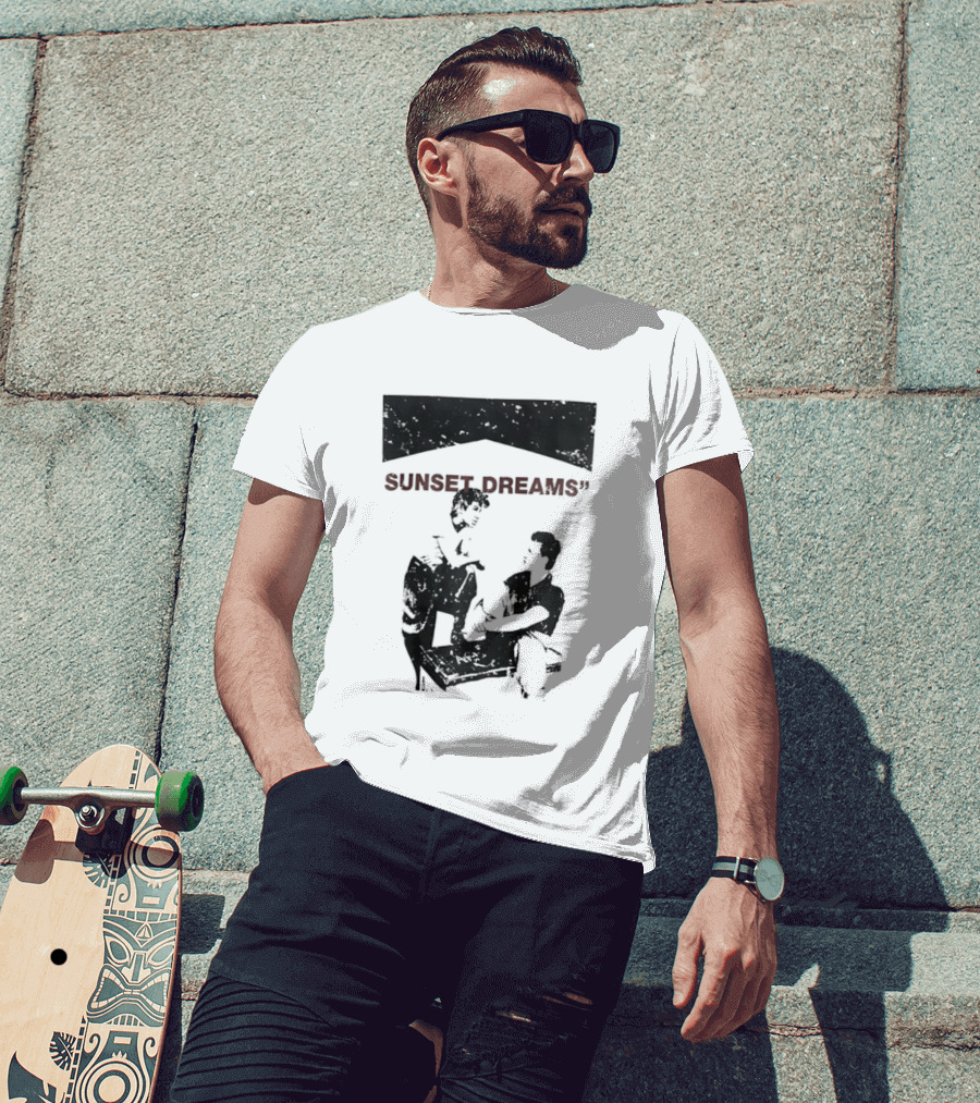 SUNSET DREAMS Streetwear T-Shirt