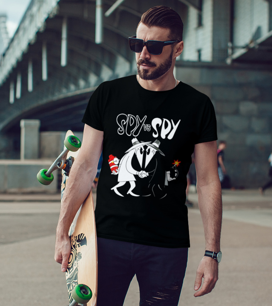 Spy Vs Spy Mad Magazine Comic Strip Cold War Classic Characters Showdown T-Shirt