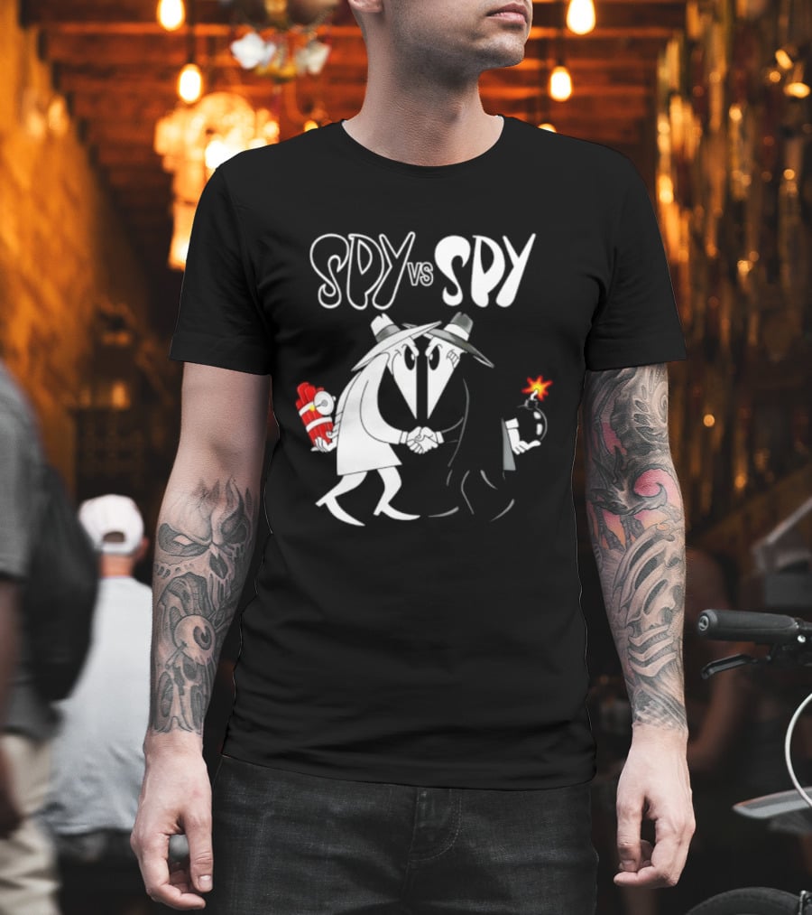 Spy Vs Spy Mad Magazine Comic Strip Cold War Classic Characters Showdown T-Shirt