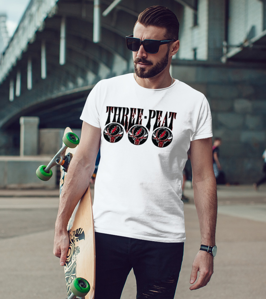 Grateful Chicago Bulls Three Peat Basketball Triumph T-Shirt