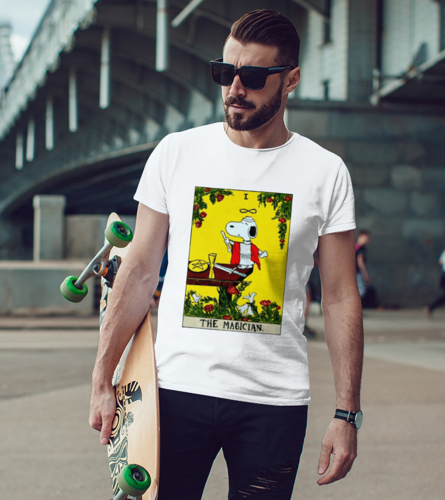 Snoopy Peanuts The Magician Tarot Card T-Shirt