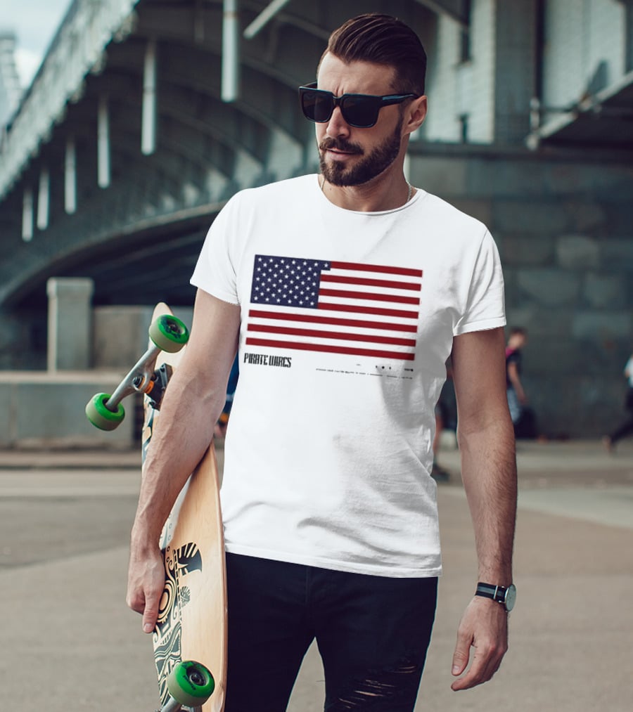 Pirate Wires Moon Should Be A State US Flag T-Shirt
