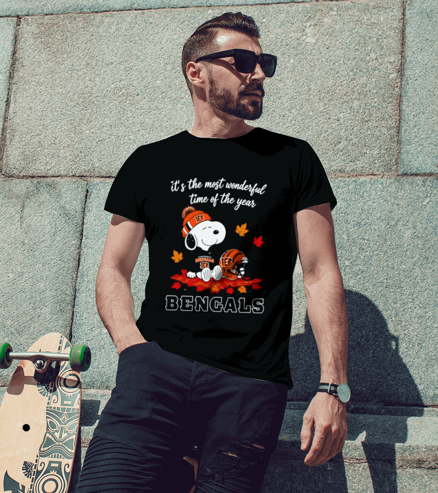 Cincinnati Bengals Snoopy Fall Halloween 2026 It's The Most Wonderful Time Of The Year T-Shirt
