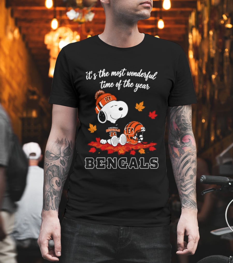 Cincinnati Bengals Snoopy Fall Halloween 2026 It's The Most Wonderful Time Of The Year T-Shirt
