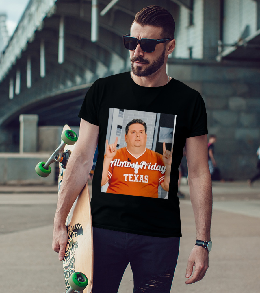 Almost Friday Texas Longhorn Hook 'EM T-Shirt