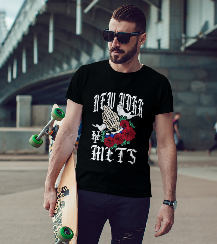 New York Mets Gothic Bloom With Doves And Roses Halloween 2026 T-Shirt