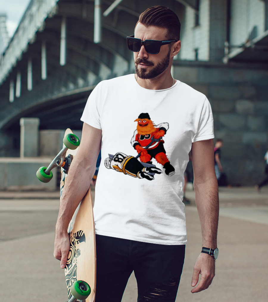 Philadelphia Flyers Gritty Shovelin' Cartoon With Hockey Rivalry Scene T-Shirt