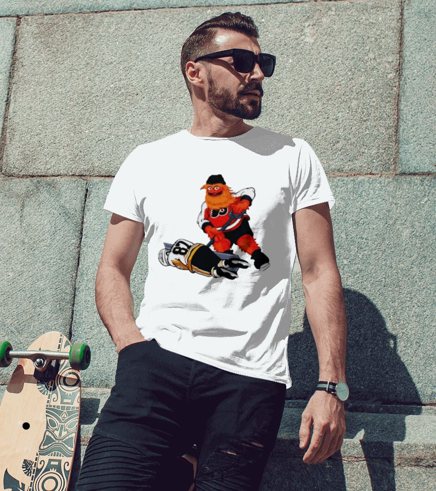 Philadelphia Flyers Gritty Shovelin' Cartoon With Hockey Rivalry Scene T-Shirt
