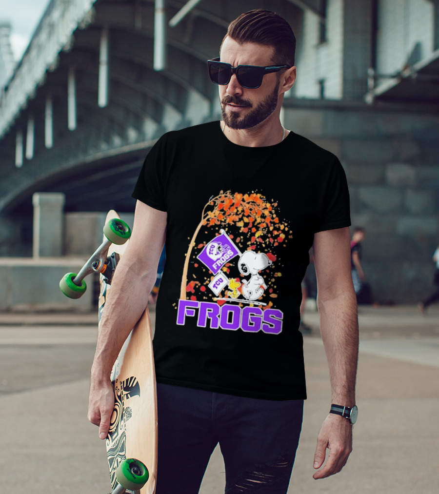 TCU Horned Frogs Snoopy Peanuts Fall Leaves T-Shirt