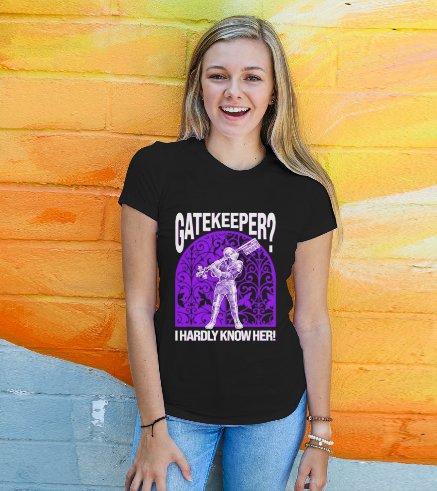 Gatekeeper I Hardly Know Her Knight In Armor Key Sword Purple T-Shirt