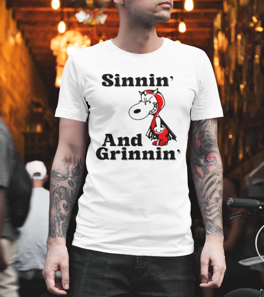 Sinnin' And Grinnin' Snoopy Devil Peanuts Cartoon T-Shirt