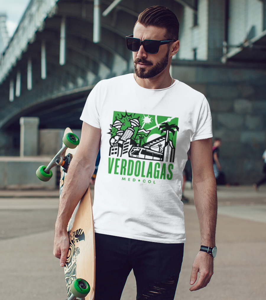 Verdolagas Med Col Medellín Paisa Culture Soccer Skyline Palm Trees T-Shirt