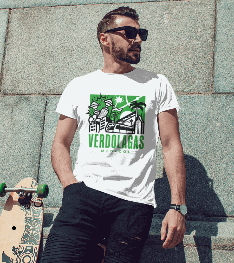 Verdolagas Med Col Medellín Paisa Culture Soccer Skyline Palm Trees T-Shirt