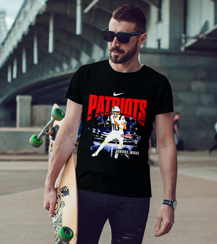 Nike Patriots Drake Maye Football Player Max90 T-Shirt