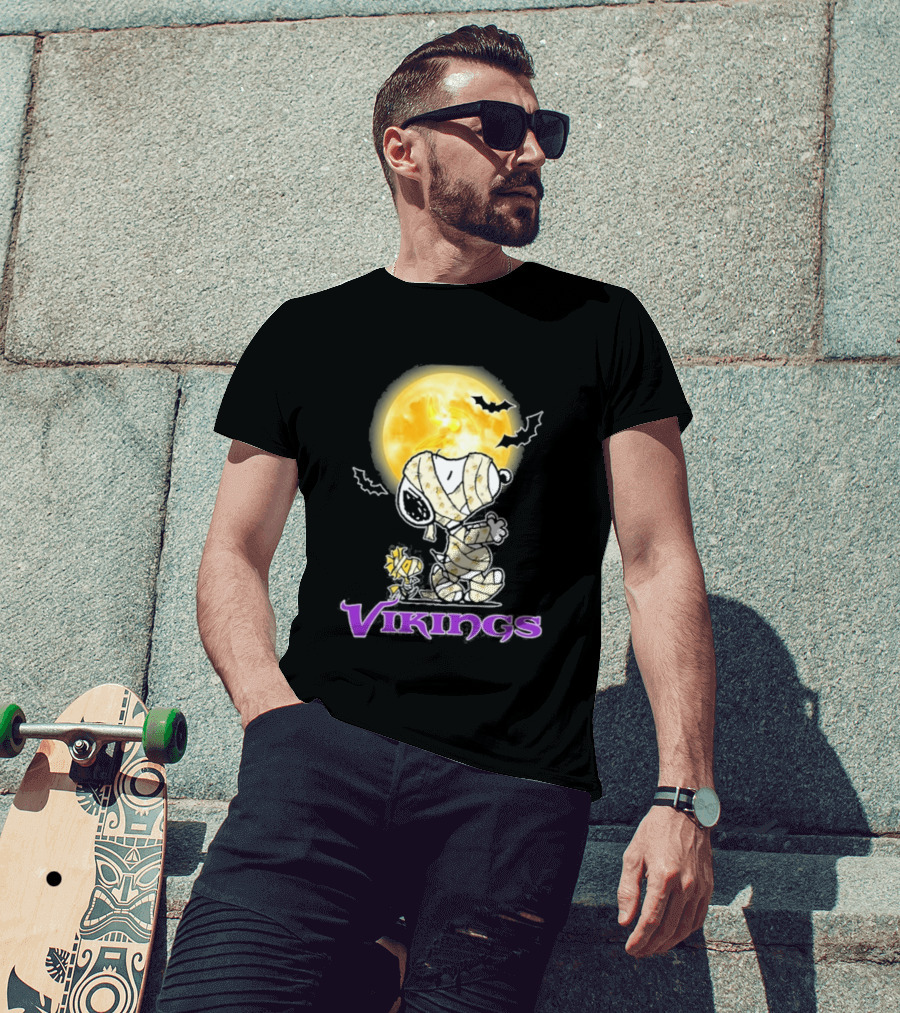 Minnesota Vikings Snoopy Halloween Moon 2026 Holiday T-Shirt