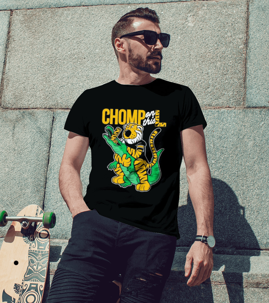 Missouri Chomp On This L Tiger And Alligator Face Off T-Shirt