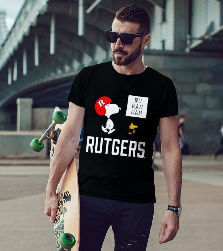 Snoopy Woodstock Rutgers Scarlet Knights Football Helmet R T-Shirt