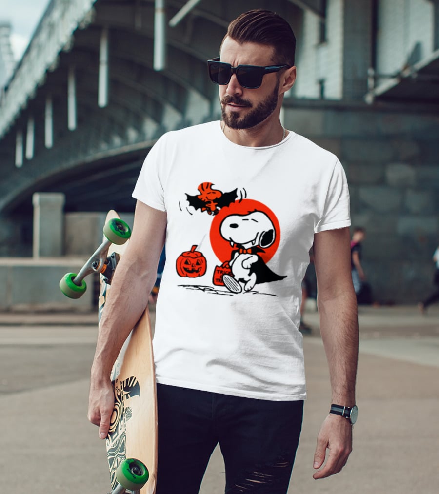 Snoopy Vampire Trick Or Treat 2026 Halloween Pumpkin Woodstock Bat T-Shirt