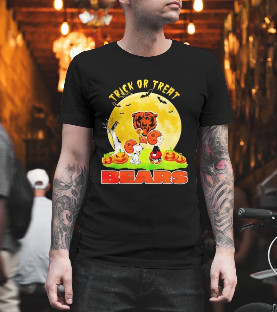 Chicago Bears Peanuts Halloween Trick Or Treat Pumpkins T-Shirt