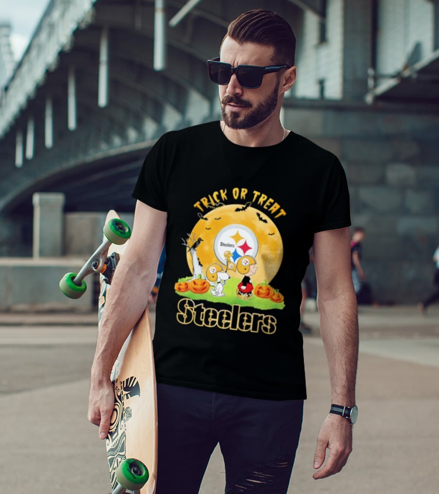 Pittsburgh Steelers Peanuts Trick Or Treat Halloween Abbey Road 2026 T-Shirt