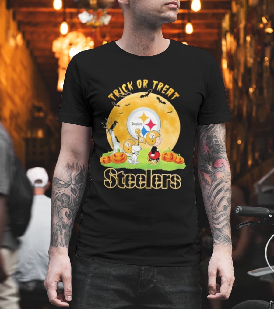 Pittsburgh Steelers Peanuts Trick Or Treat Halloween Abbey Road 2026 T-Shirt