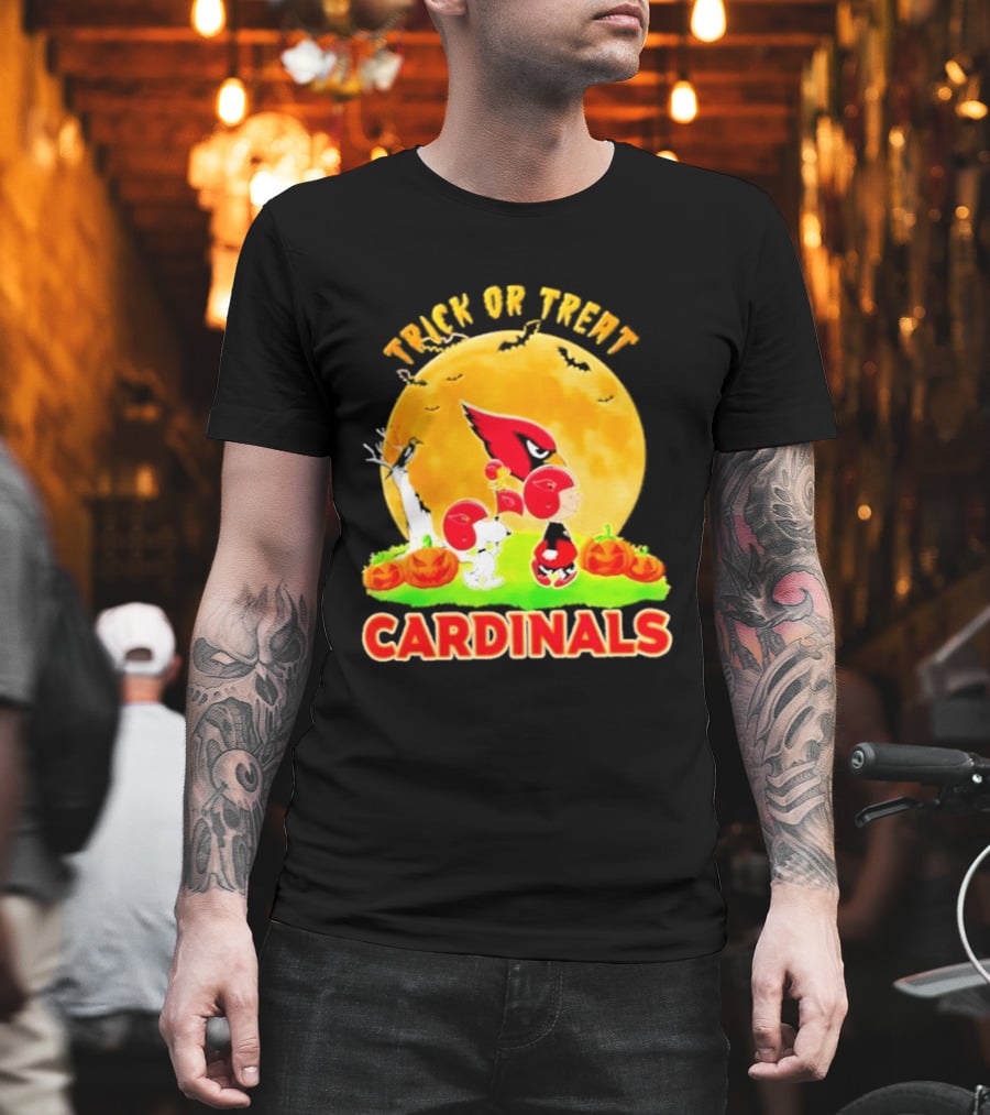 Arizona Cardinals Peanuts Trick Or Treat Halloween 2026 T-Shirt